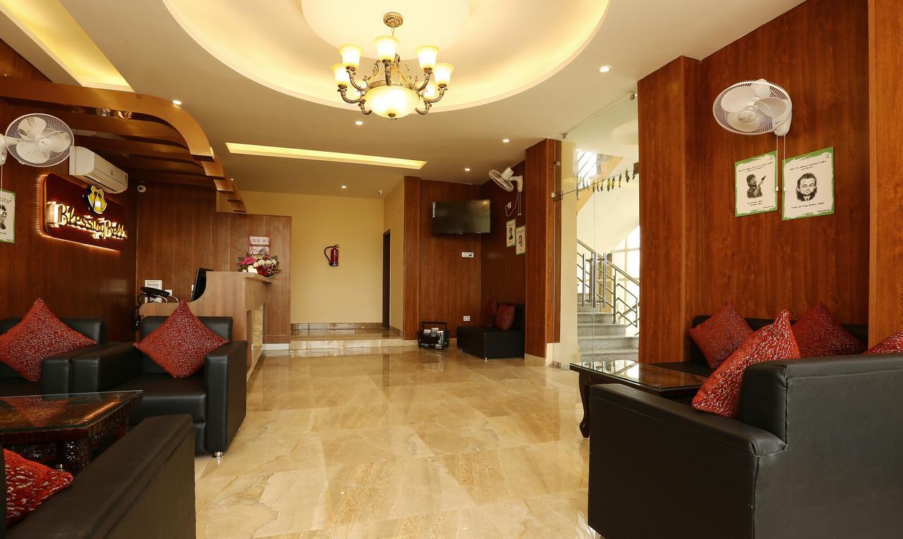 Hotel Treebo Blessing Bells à Dehradun Extérieur photo