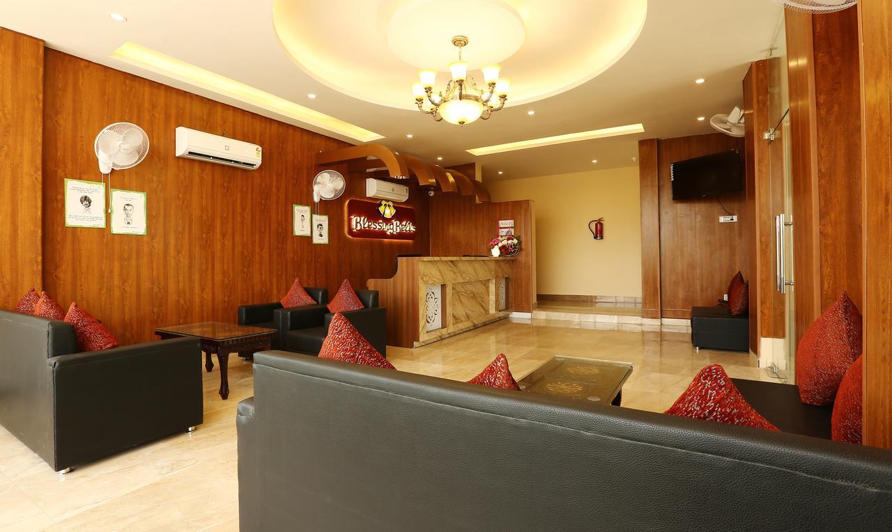 Hotel Treebo Blessing Bells à Dehradun Extérieur photo