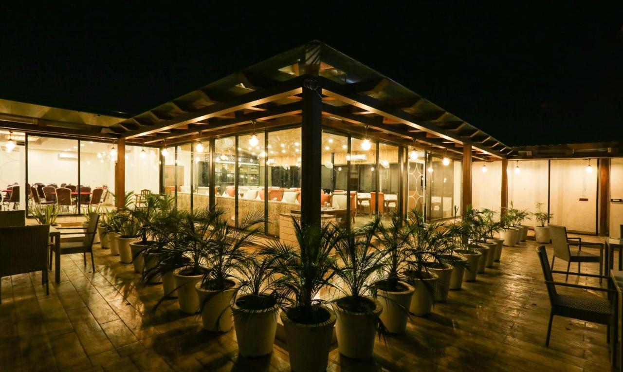 Hotel Treebo Blessing Bells à Dehradun Extérieur photo