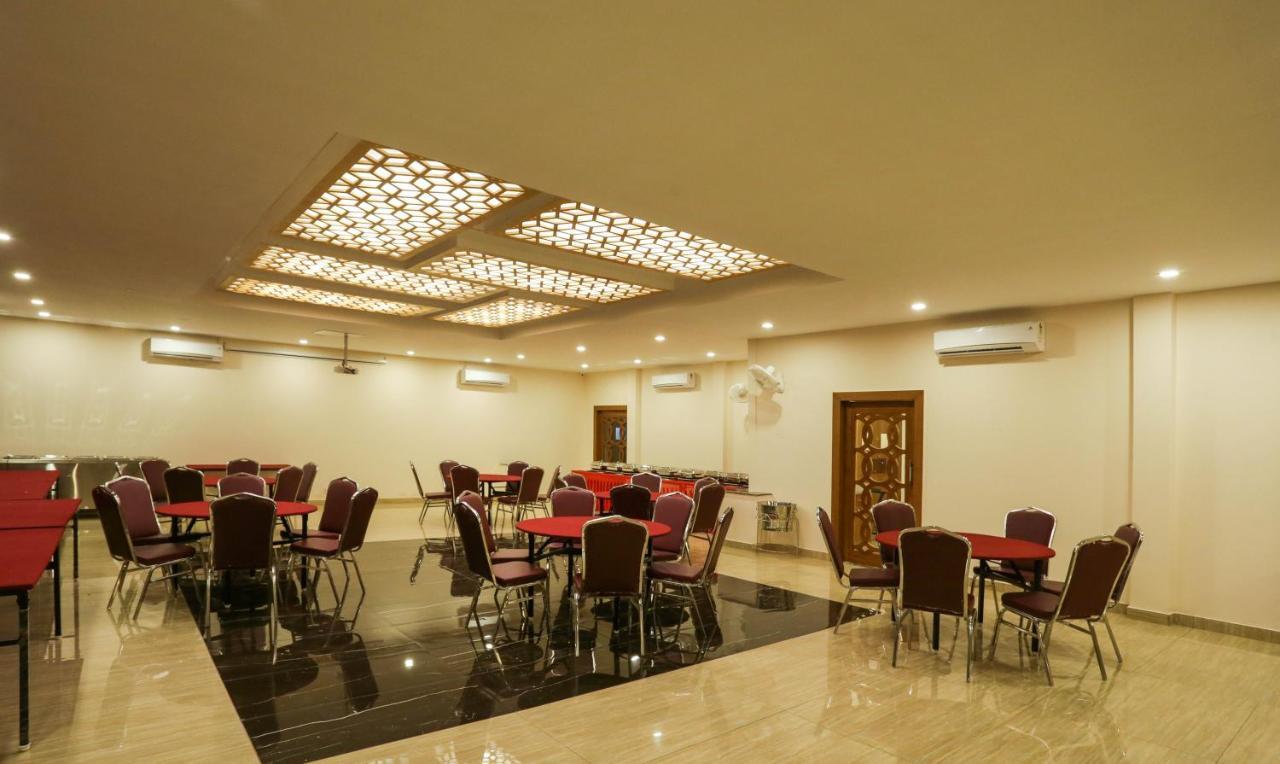 Hotel Treebo Blessing Bells à Dehradun Extérieur photo