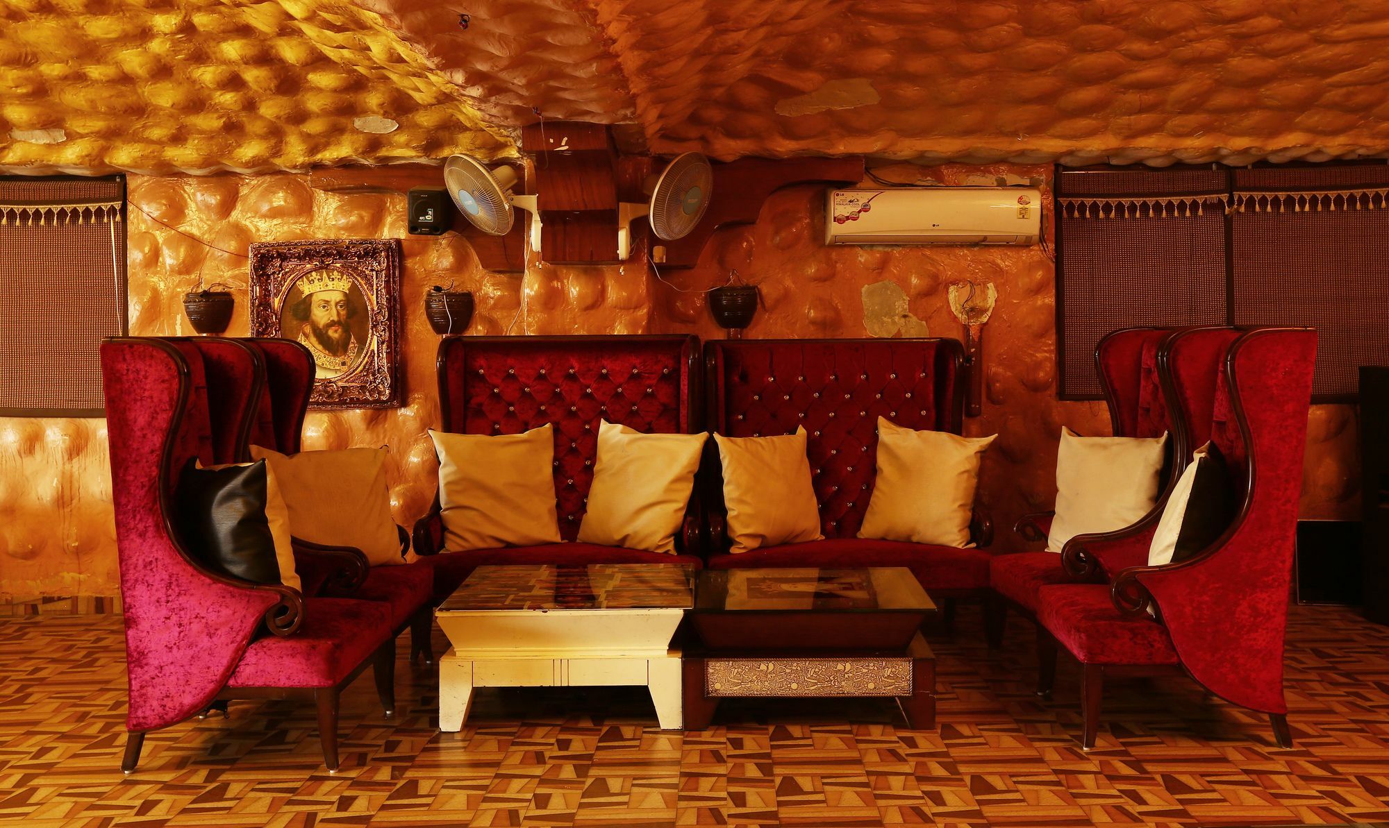 Hotel Treebo Blessing Bells à Dehradun Extérieur photo